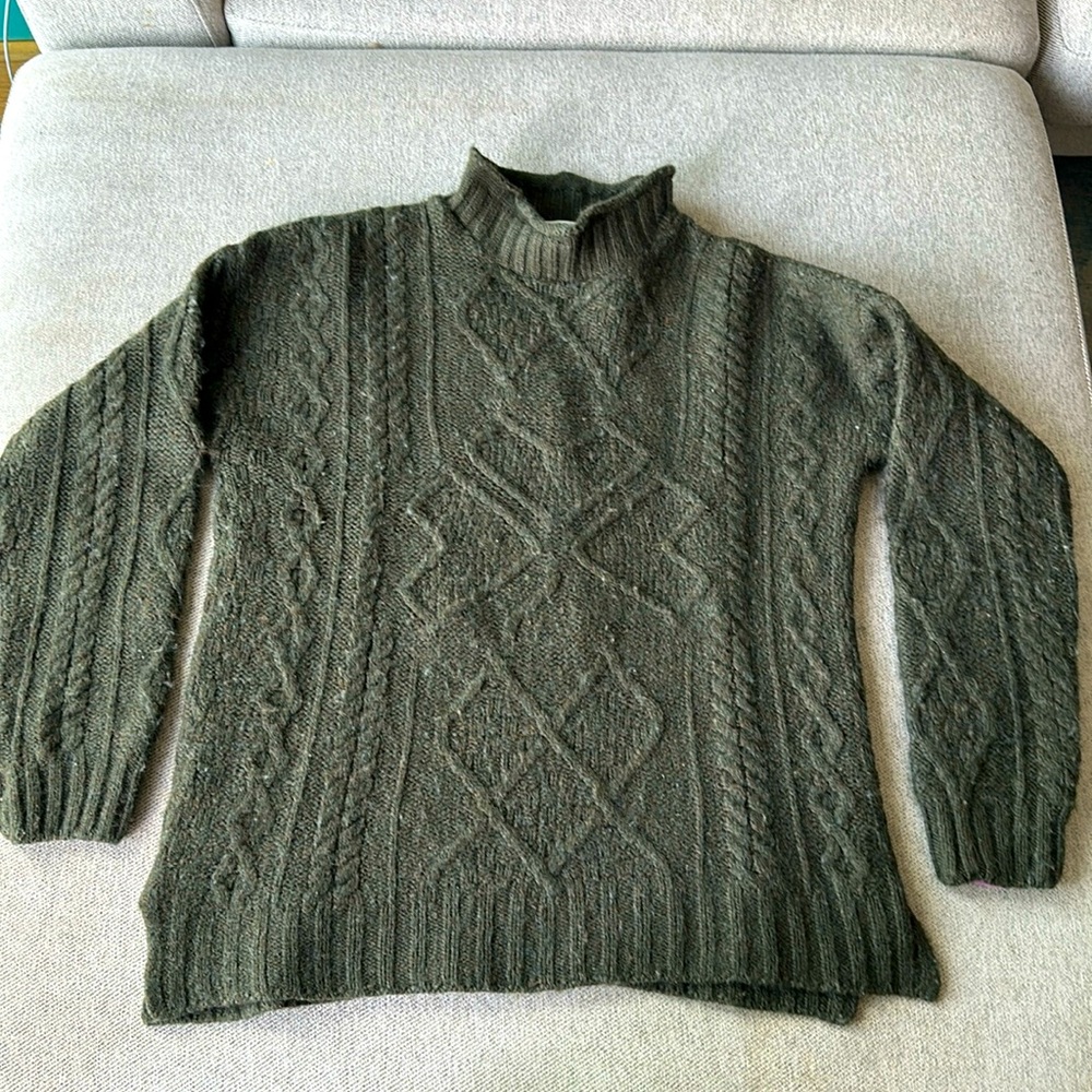 Vintage Aran Crafts 100% Merino Wool Cowl Sweater Chunky Cable Knit Fisherman